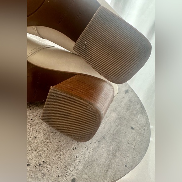 MARC FISHER WOMEN’S MARELA POINTED TOE BOOTIE - Ivory Leather - 8 - Picture 6 of 7